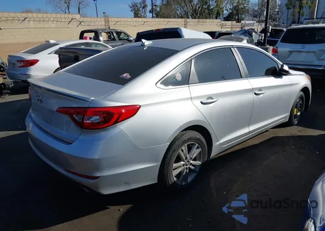 2016 Hyundai Sonata Se z USA, uszkodzony, nr VIN 5NPE24AF7GH301243